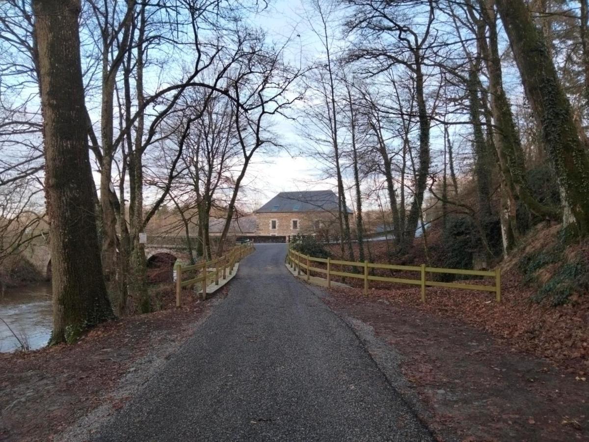 Bed and Breakfast Le Moulin De Bretigneul Saint-Aubin-des-Landes Esterno foto