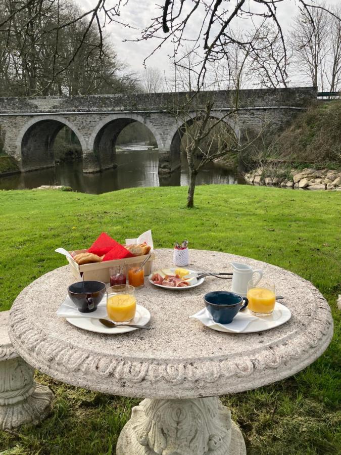 Bed and Breakfast Le Moulin De Bretigneul Saint-Aubin-des-Landes Esterno foto